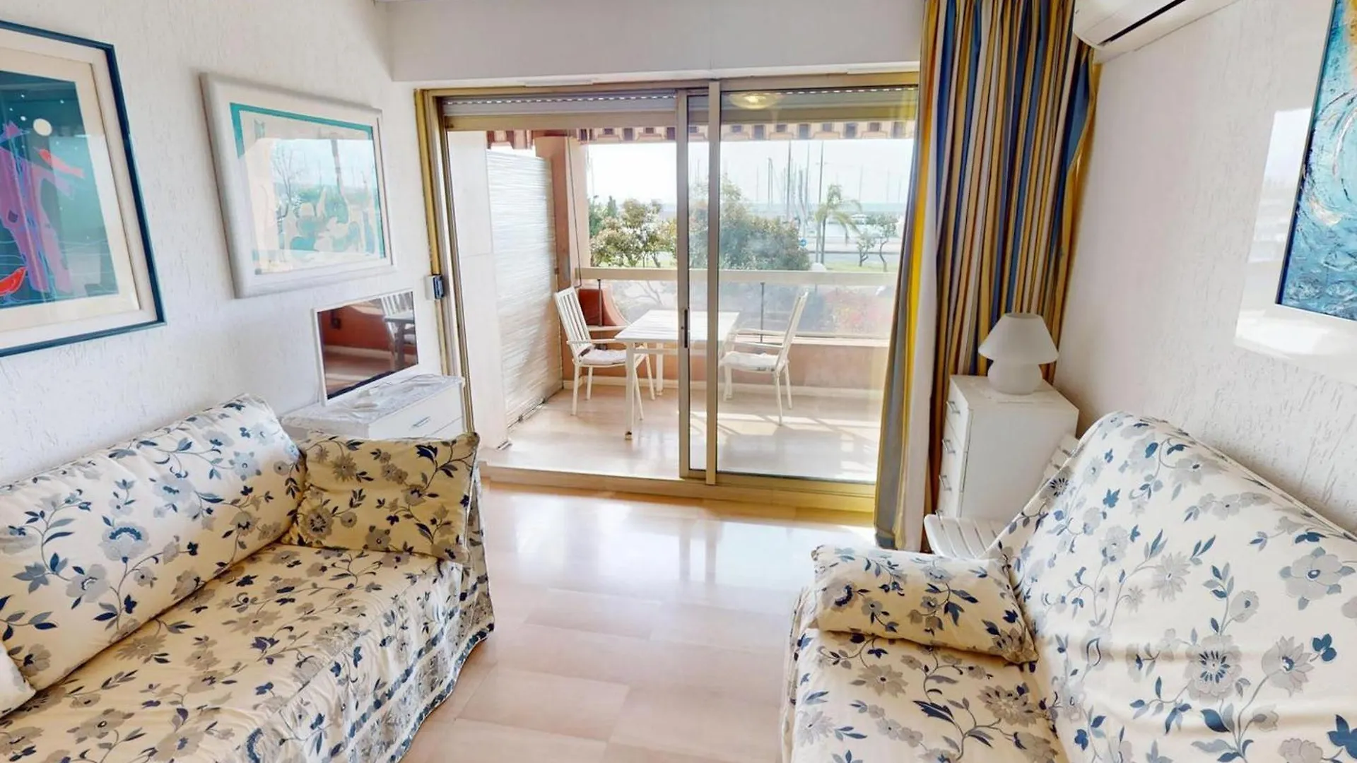 Joli Studio A Menton Avec Terrasse Et Garage - Fr-1-196-376 Apartman
